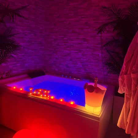 Mary Gery'S Rooms カステッランマーレ・デル・ゴルフォ エクステリア 写真