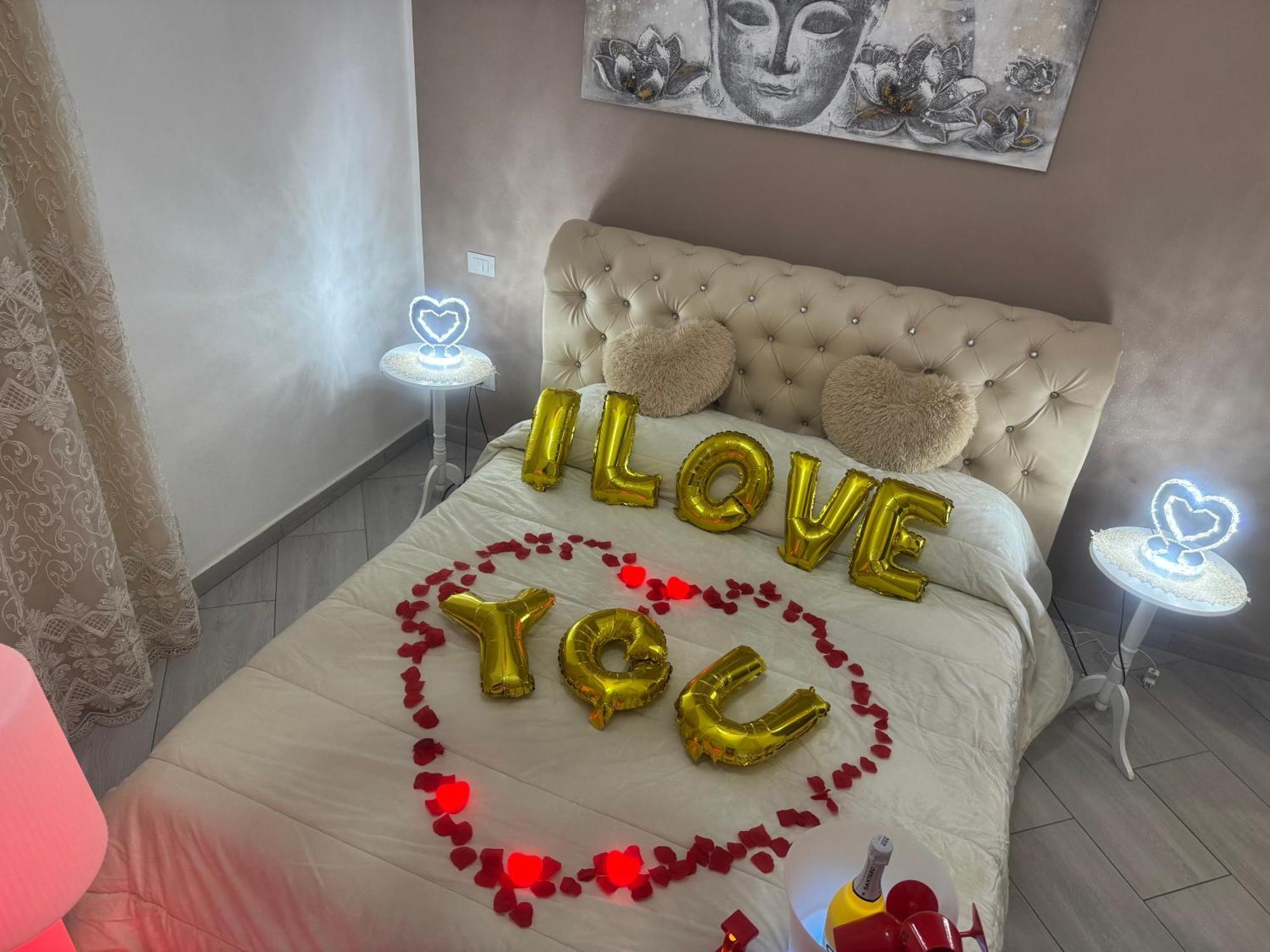 Mary Gery'S Rooms カステッランマーレ・デル・ゴルフォ エクステリア 写真